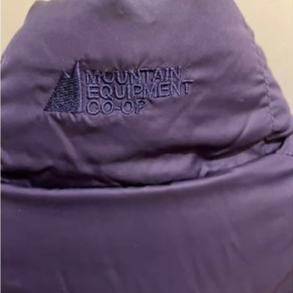 Deep purple MEC down vest - Picture 3 of 10